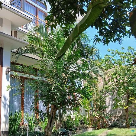 Warm Villas Lombok Kuta  Exterior photo