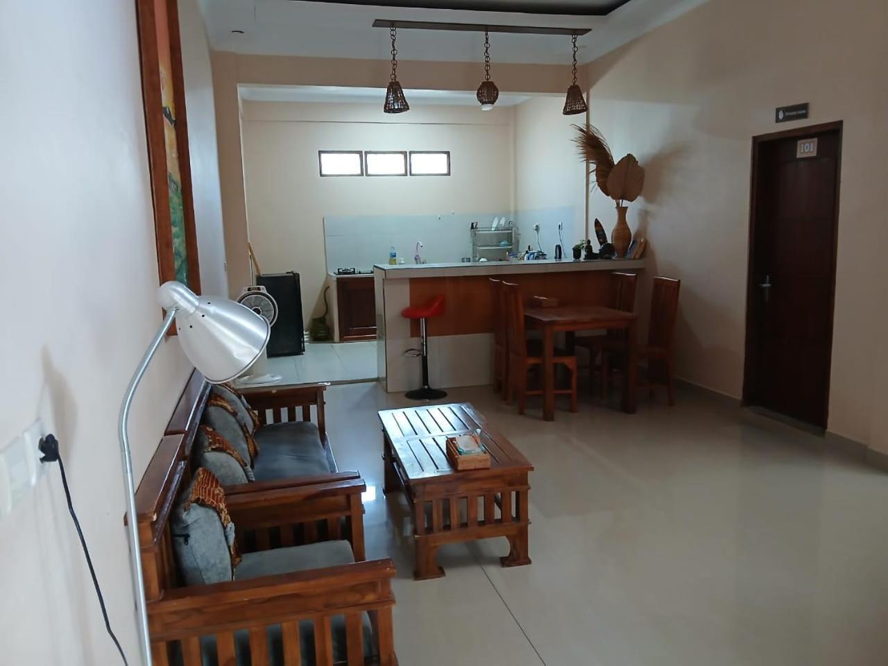 Warm Villas Lombok Kuta  Exterior photo